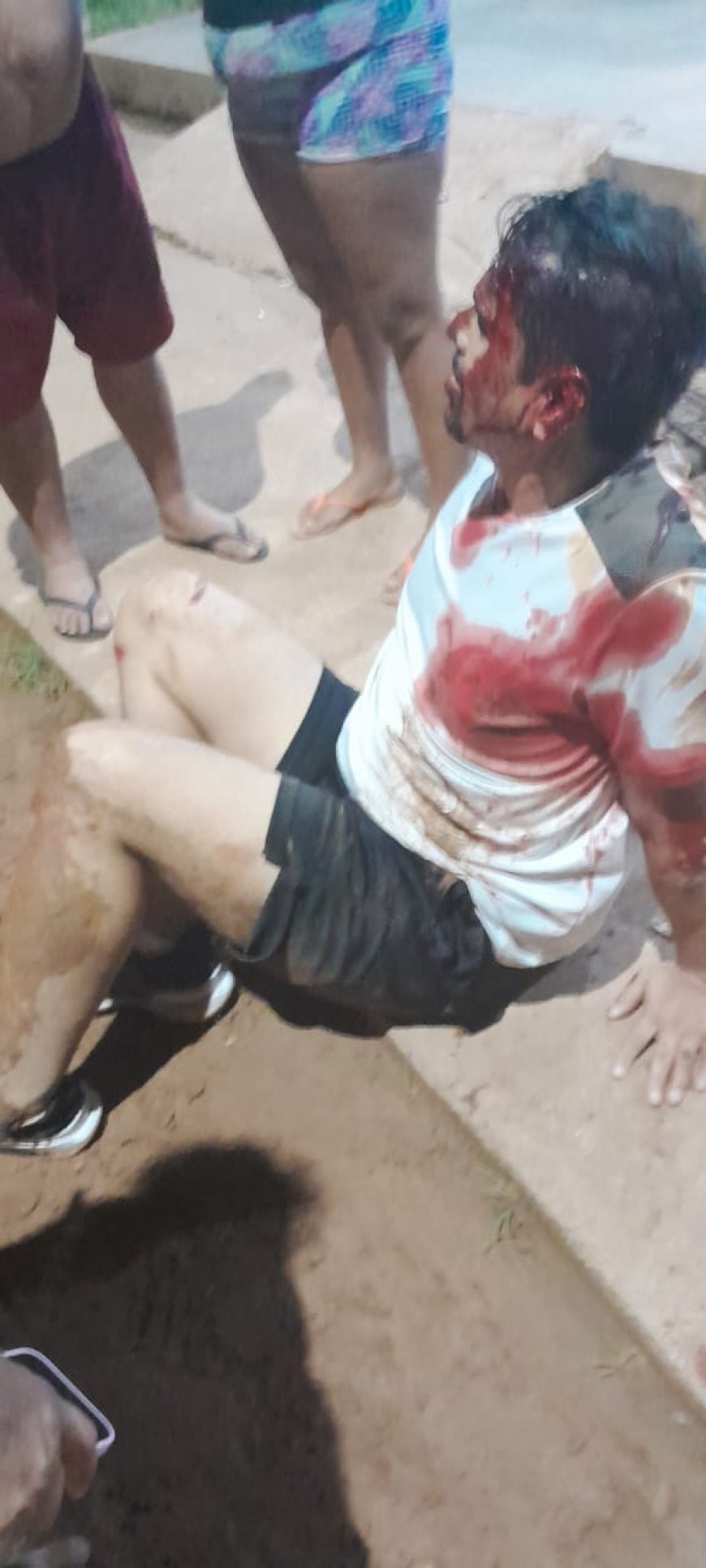 Motorista de aplicativo quebra o pé ao pular de carro durante assalto em Porto Velho