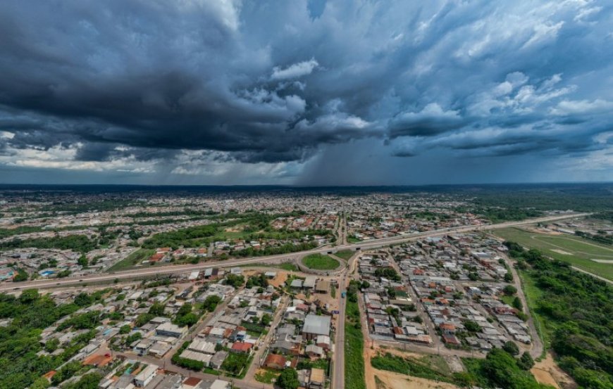 Chuva neste sábado foi equivalente ao volume de sete dias de fevereiro