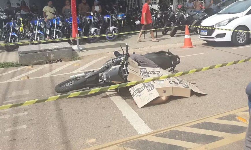 Jovem é morto a tiros na frente da namorada em Porto Velho
