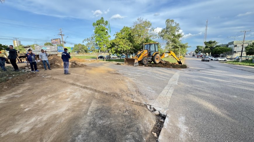 Prefeitura implanta de forma inédita "mão inglesa" na avenida Jorge Teixeira para reduzir acidentes e melhorar o fluxo na região