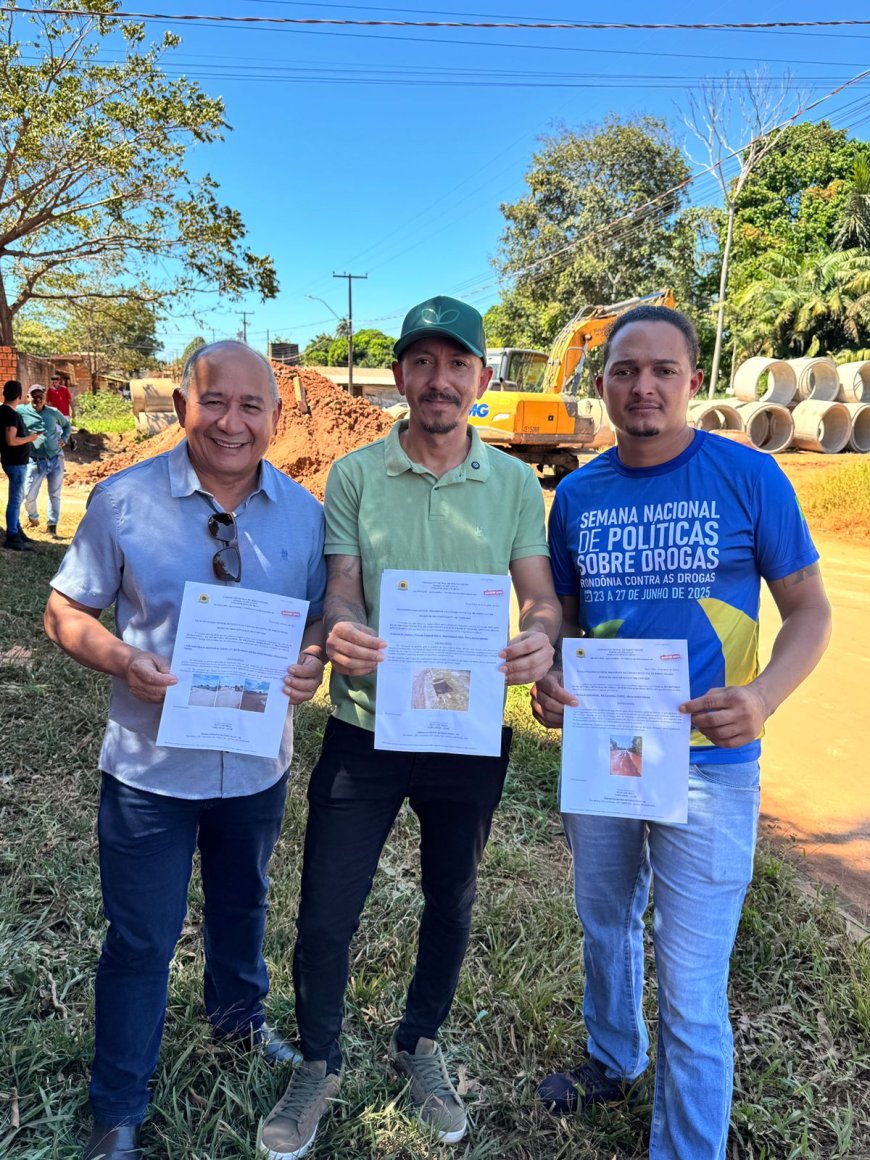 Vereador Jeovane Ibiza acompanha obras no Jardim Santana