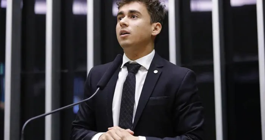 Nikolas Ferreira protocola pedido de impeachment de Lula