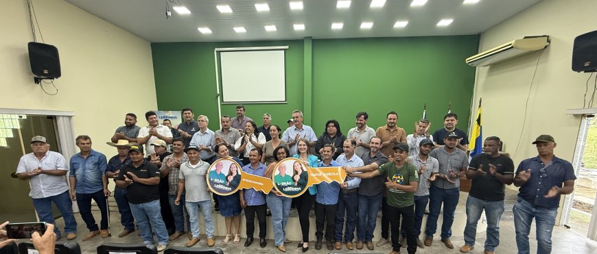 Deputada Gislaine Lebrinha entrega mais de 20 tratores a associações rurais de Rondônia