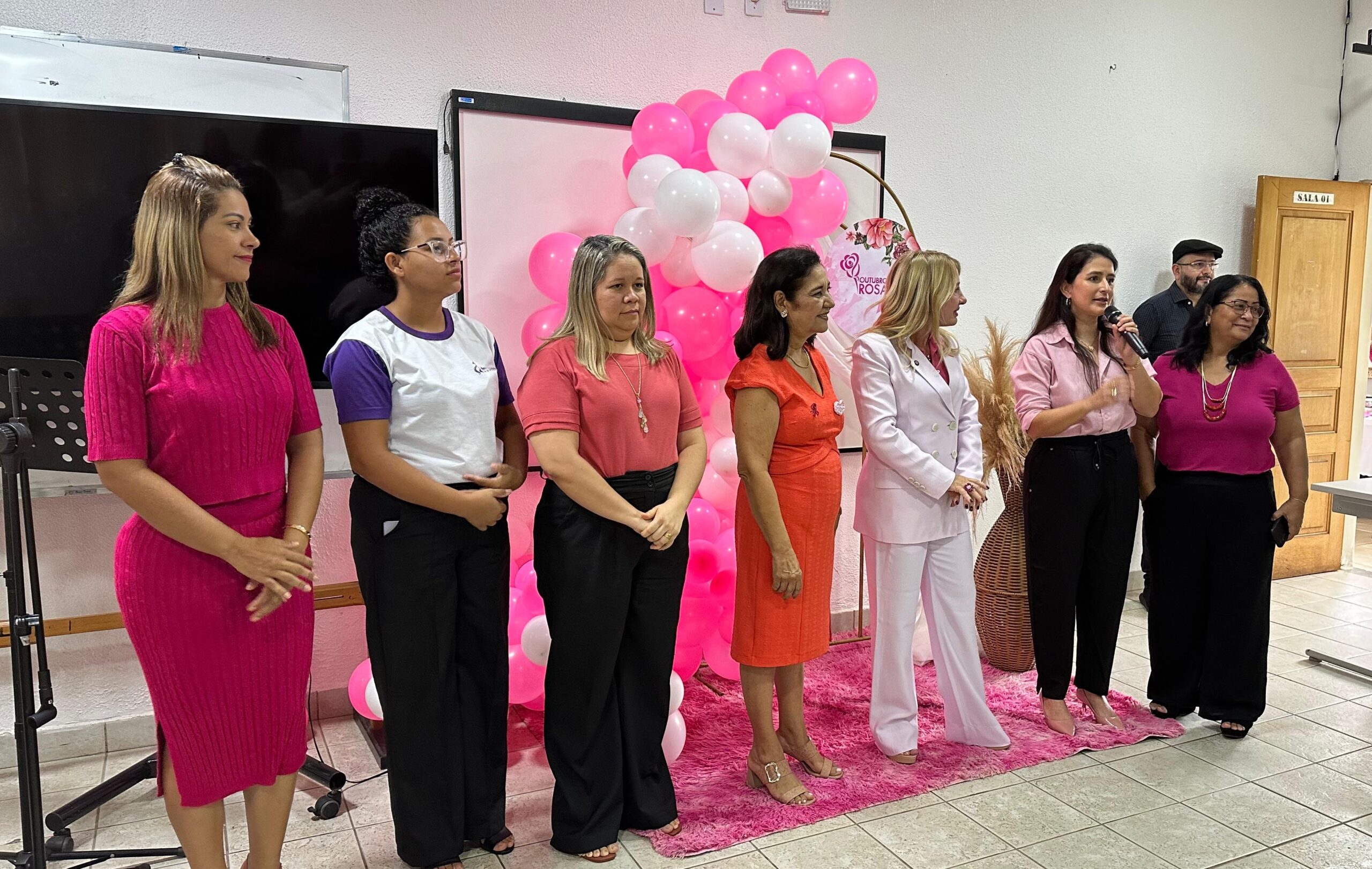 Procuradoria Especial da Mulher da Alero promove ação social focada no Outubro Rosa