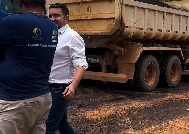 Rua José Adelino recebe pavimentação no bairro Cidade Nova