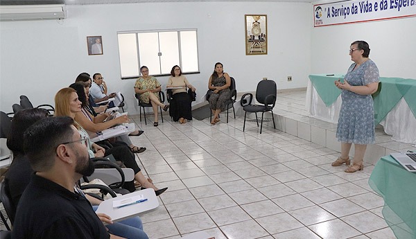 MPRO participa de encontro para fortalecer rede de apoio da “Casa Família Rosetta” em Porto Velho