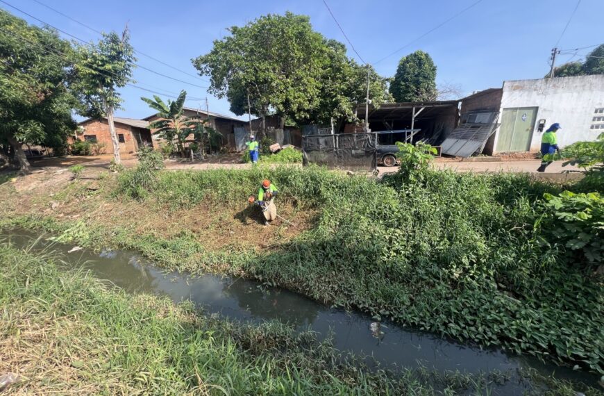 Prefeitura intensifica limpeza de canal&hellip;