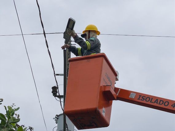 Nova rede de iluminação pública reforça segurança e melhora mobilidade na zona Leste