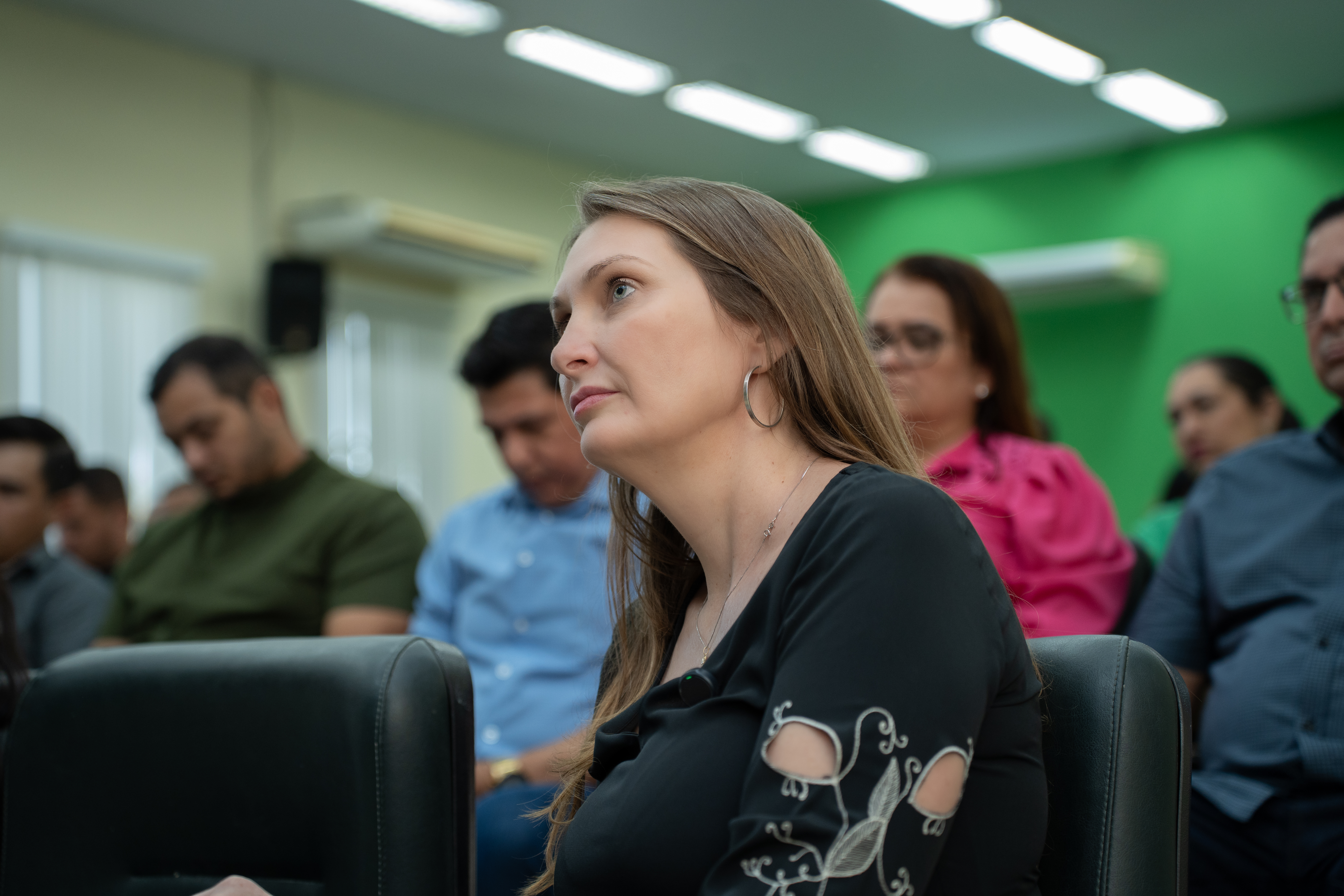 Deputada Gislaine Lebrinha destina R$ 100 mil para instrumentos musicais e material esportivo em Rolim de Moura