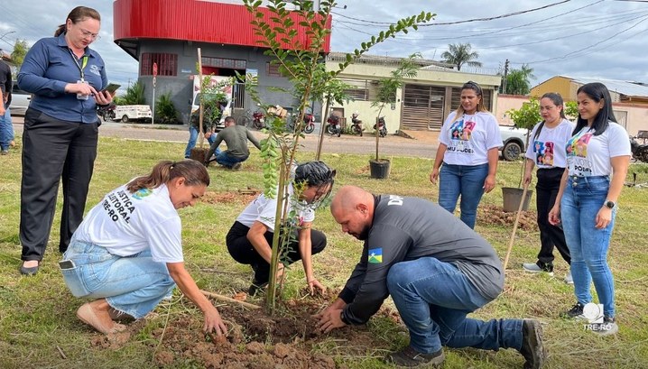 Justiça Eleitoral e Sema promovem plantio de 200 mudas nativas em Ecoparque de Porto Velho