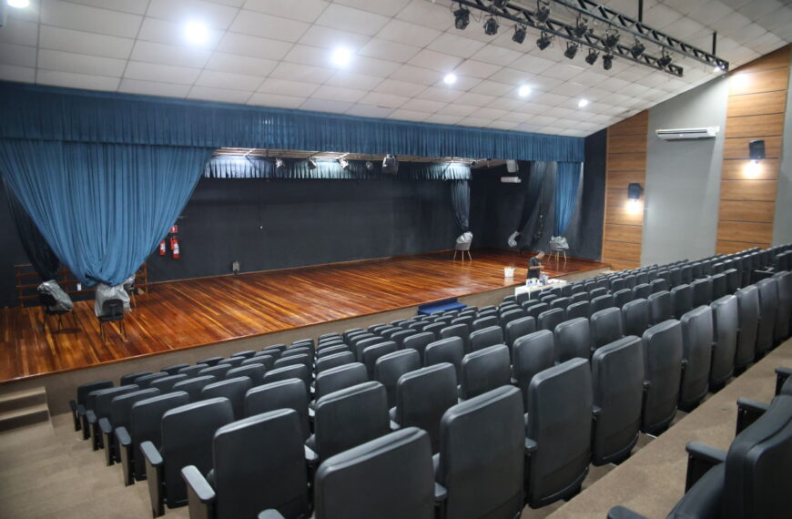 Parceria entre prefeitura e TJ/RO garante nova estrutura no Teatro Banzeiros