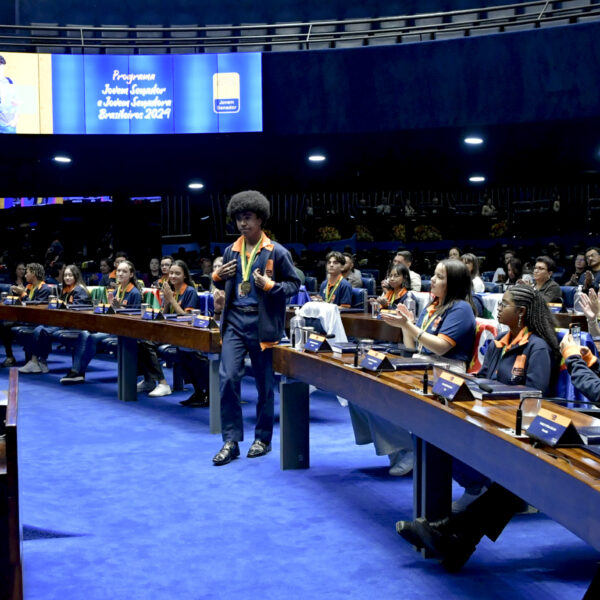 Abertas inscrições para o Concurso de redação do Programa Jovem Senador
