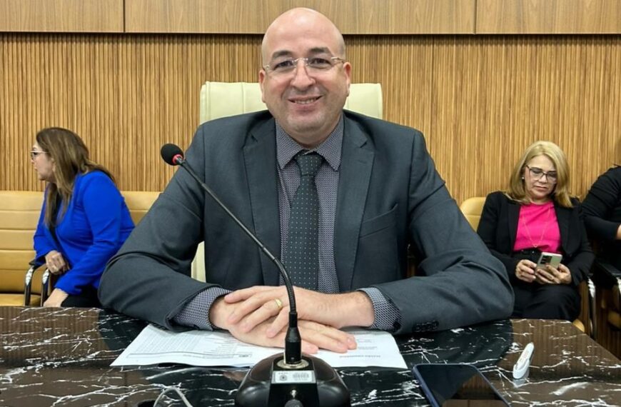 Vereador Gedeão Negreiros solicita limpeza e manutenção urgente para o campo “Chiqueirão”