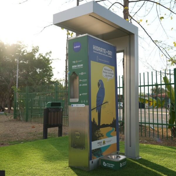 Bebedouros em espaços públicos exigem uso consciente