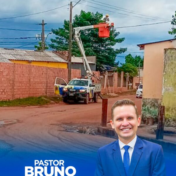 CRUZAMENTO NO MARCOS FREIRE RECEBE MANUTENÇÃO NA ILUMINAÇÃO PÚBLICA APÓS SOLICITAÇÃO DO VEREADOR PASTOR BRUNO