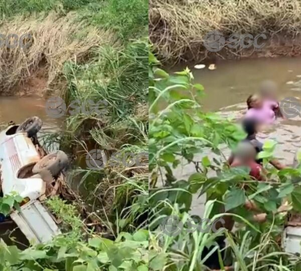 Cadeirante é resgatada após carro capotar em córrego em Porto Velho