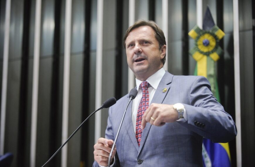 Procuradoria Regional Eleitoral entende que o ex-senador Acir Gurgacz pode disputar a eleição deste ano