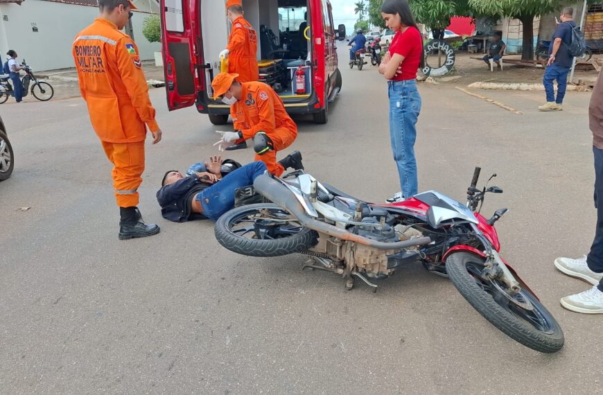 MOTOCICLISTA FICA FERIDO APÓS ACIDENTE COM CARRO DE APLICATIVO NA AVENIDA PINHEIRO MACHADO, EM PORTO VELHO