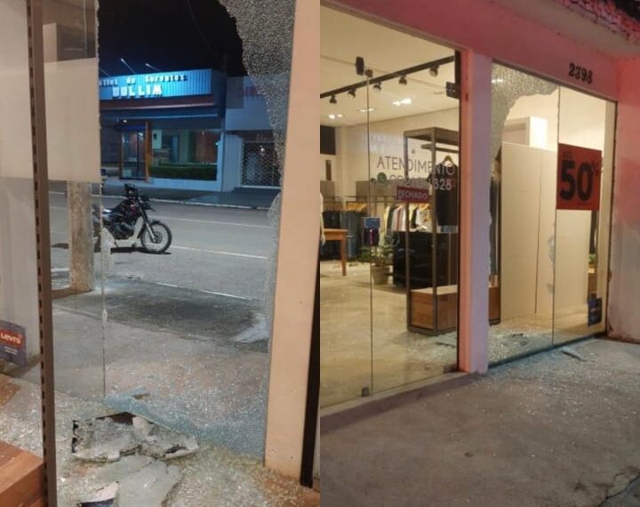 LOJA É ARROMBADA DURANTE A MADRUGADA NA AVENIDA CARLOS GOMES E MAIS DE 20 PEÇAS SÃO FURTADAS