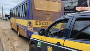 Motorista foge após abordagem da polícia e abandona&hellip;