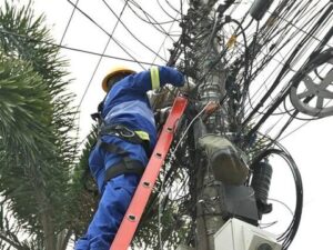 Segurança em postes: Energisa alerta técnicos de telecomunicações&hellip;