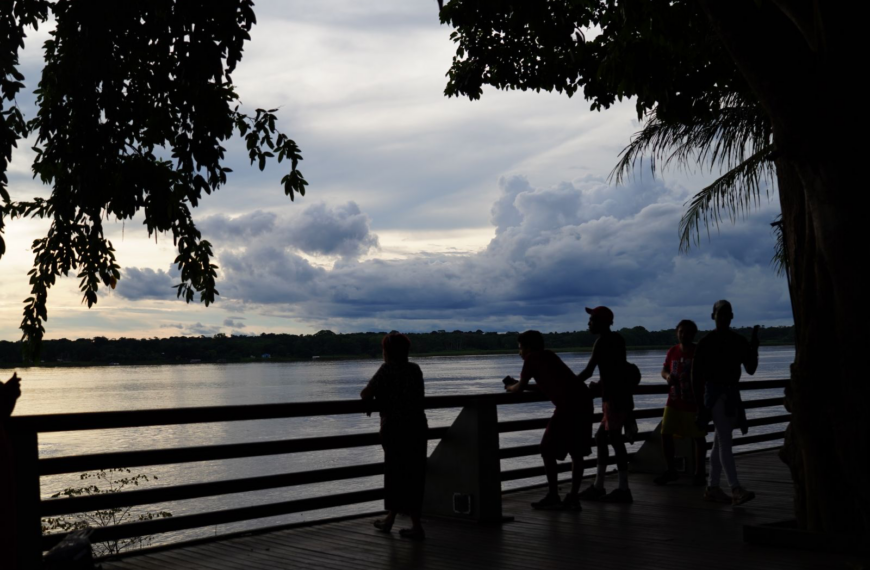 Visitantes encontram na Estrada de Ferro Madeira-Mamoré um ambiente de lazer, cultura e contemplação