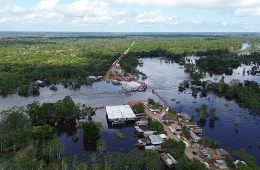 Travessia no rio Autaz Mirim, na BR-319, é interrompida por três dias para reconstrução de ponte