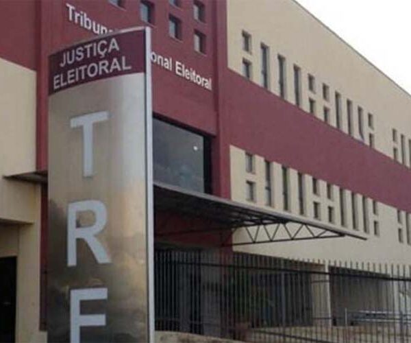 TRE-RO confirma reprovação das contas de Flori Cordeiro e Donadoni