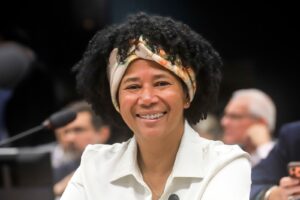 Silvia Cristina convida para evento em Vilhena com&hellip;