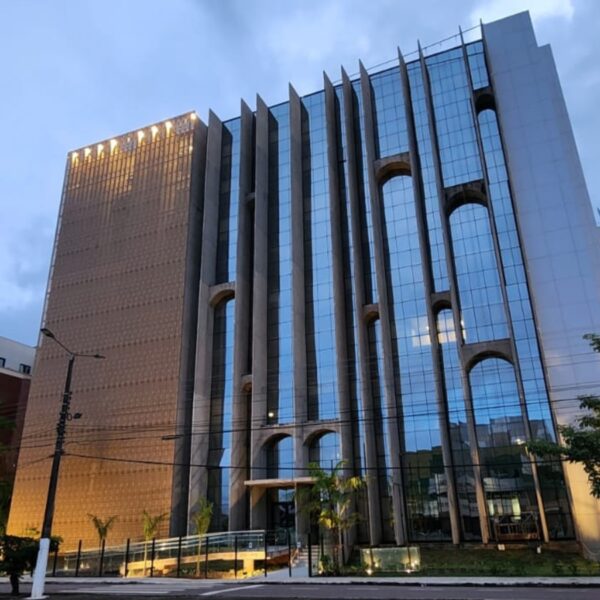 TCE descarta exonerações em massa, mas cobra explicações do presidente da Câmara sobre cargos comissionados