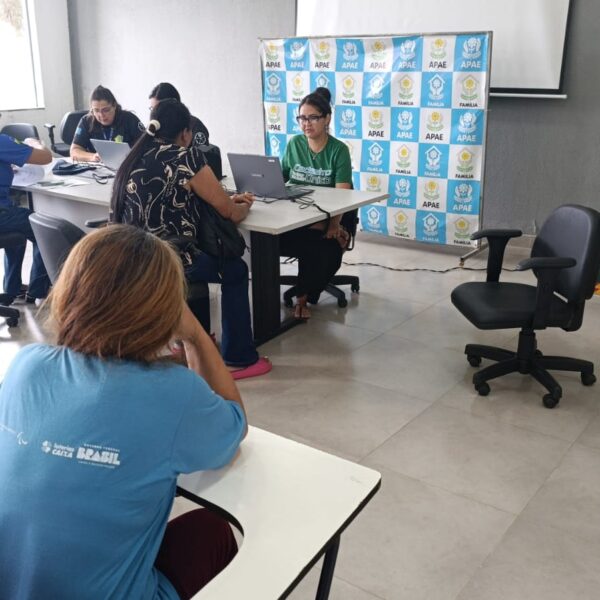 Prefeitura leva atendimento do CadÚnico até a APAE em Porto Velho