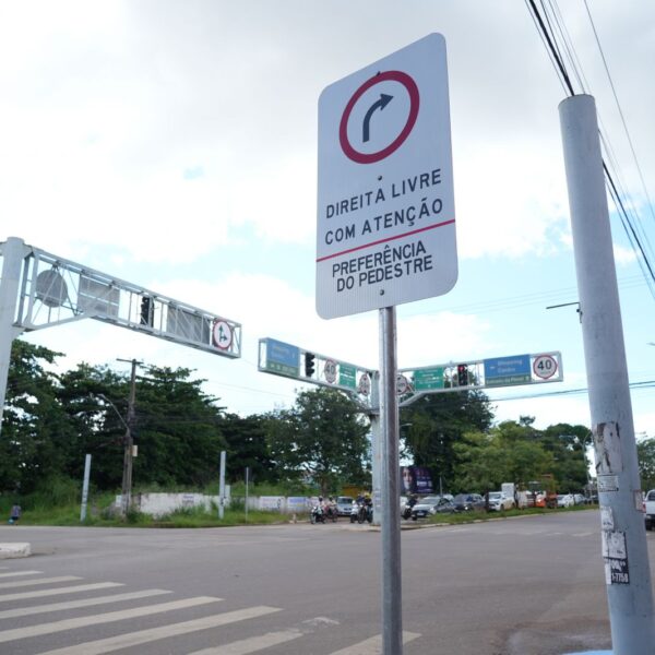 Prefeitura reforça orientação sobre “Direita Livre” para melhorar fluxo no trânsito da capital