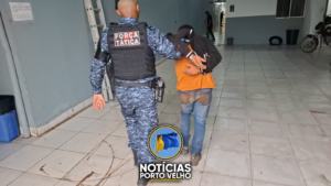 PASSAGEIRO ARMADO É PRESO EM CARRO DE APLICATIVO&hellip;