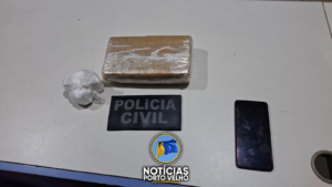 JOVEM DE 19 ANOS É PRESO COM MAIS&hellip;