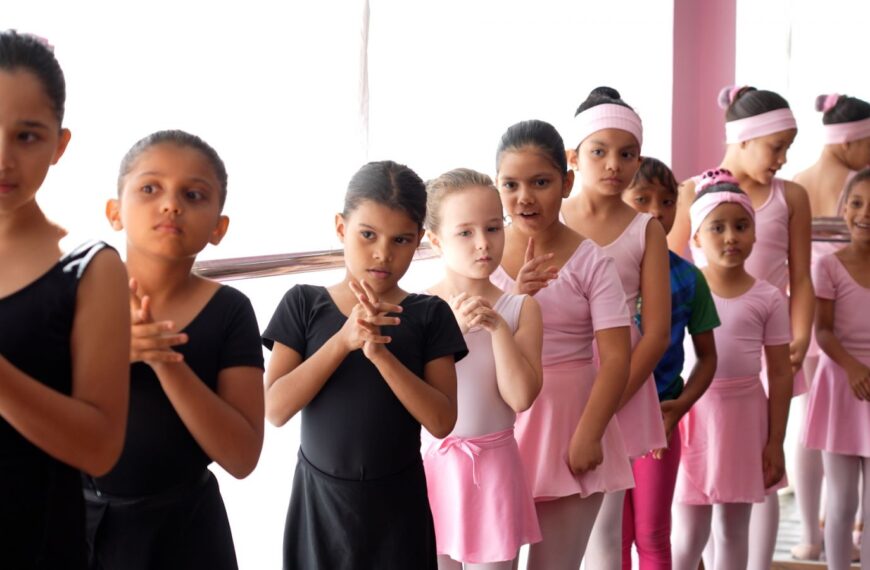 Ballet transforma rotina de crianças e contribui para aprendizado em Porto Velho