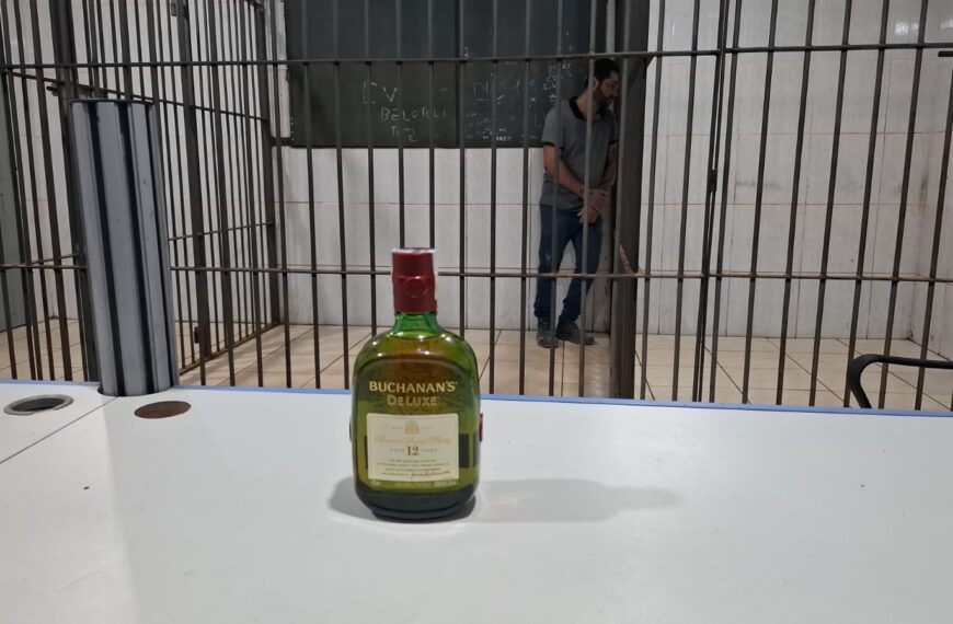 HOMEM DE 33 ANOS É PRESO APÓS FURTAR GARRAFA DE WHISKY AVALIADA EM R$ 260 EM PORTO VELHO