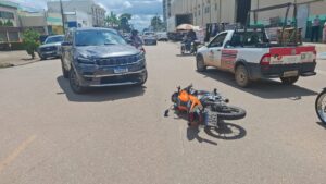 MOTOCICLISTA FICA GRAVEMENTE FERIDO APÓS COLISÃO COM JEEP&hellip;