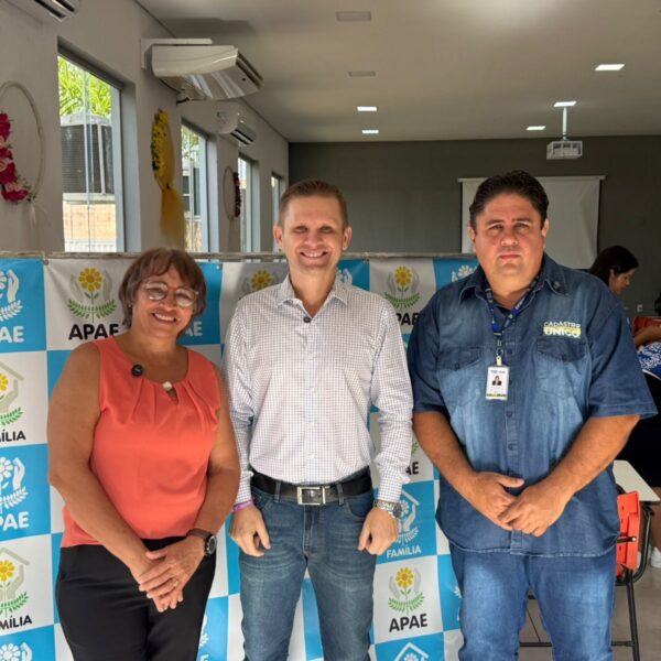 VEREADOR PASTOR BRUNO LUCIANO LEVA ATENDIMENTO DO CRAS PARA DENTRO DA APAE EM PORTO VELHO