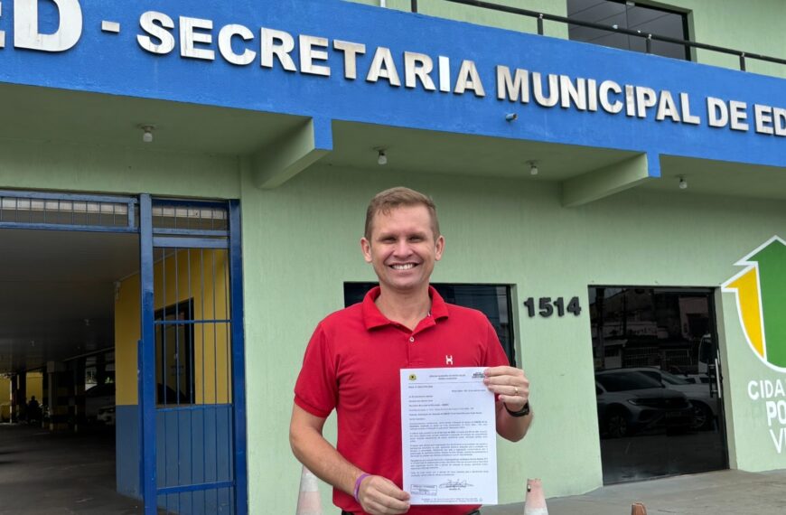 VEREADOR PASTOR BRUNO LUCIANO PROTOCOLA PEDIDO DE PROVIDÊNCIA JUNTO À SEMED PARA ATENDER DEMANDAS DA EDUCAÇÃO MUNICIPAL