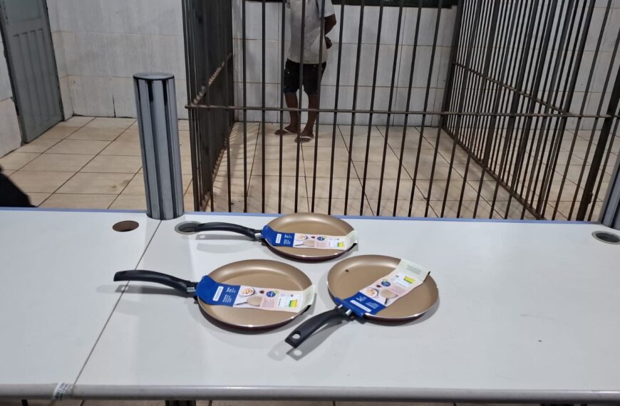 IDOSO DE 56 ANOS É PRESO APÓS FURTAR PANQUEQUEIRAS EM SUPERMERCADO NA CAPITAL