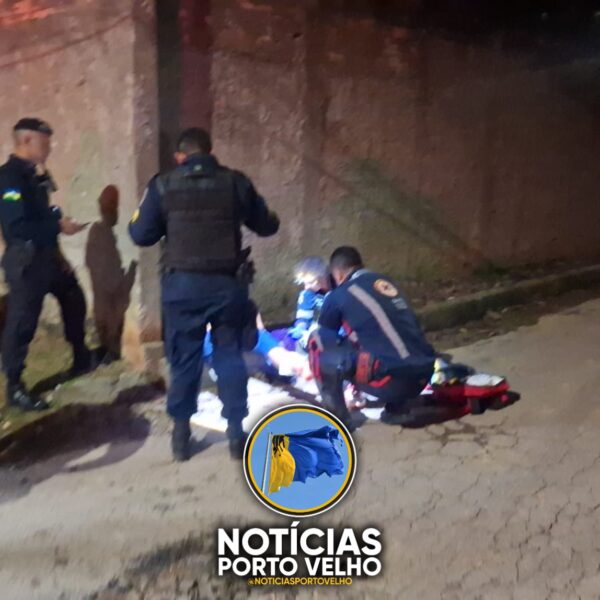 CRISE DE CIÚMES TERMINA EM ATAQUE: Mulher fere marido a facadas após discussão na saída de bar