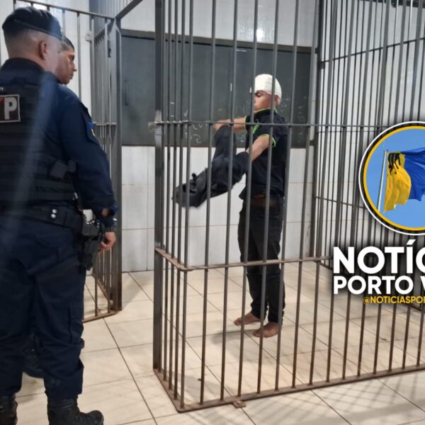 Tentativa de roubo próximo a escola mobiliza polícia e termina com suspeito detido por populares