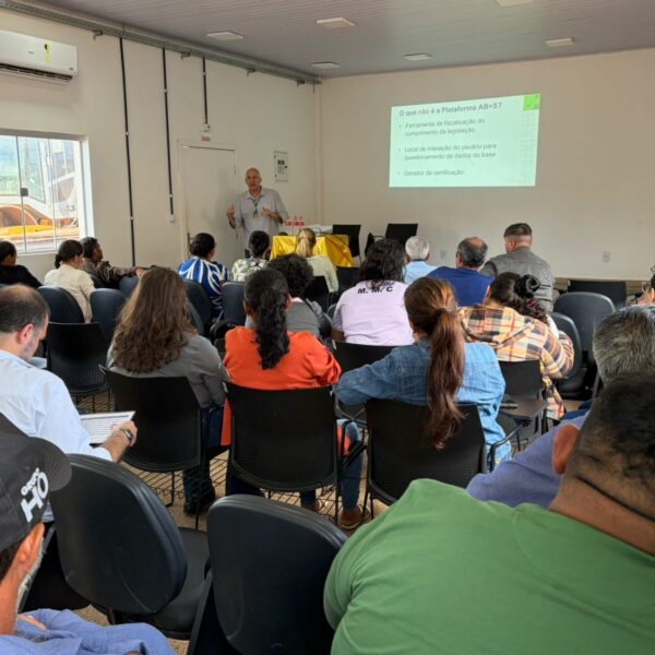 Produtores rurais conhecem plataforma que fortalece gestão e sustentabilidade no campo em Porto Velho