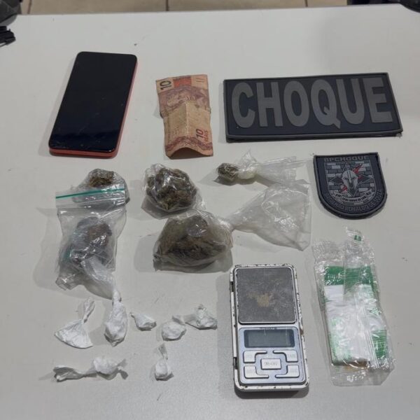 CHOQUE FLAGRA “DISK DROGA” E PRENDE SUSPEITO COM COCAÍNA E MACONHA EM PORTO VELHO
