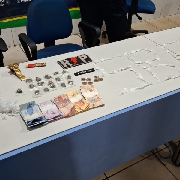 QUARTETO É DETIDO COM DROGAS E DINHEIRO DURANTE AÇÃO DO 5º BATALHÃO NA ZONA LESTE DE PORTO VELHO