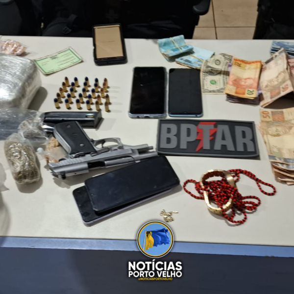 Operação Policial Desarticula Ponto de Tráfico e Apreende Arma com Restrição de Roubo