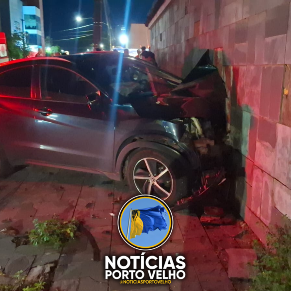 GRAVE ACIDENTE: colisão entre carros deixa mãe, duas crianças e um homem feridos na região central de Porto Velho