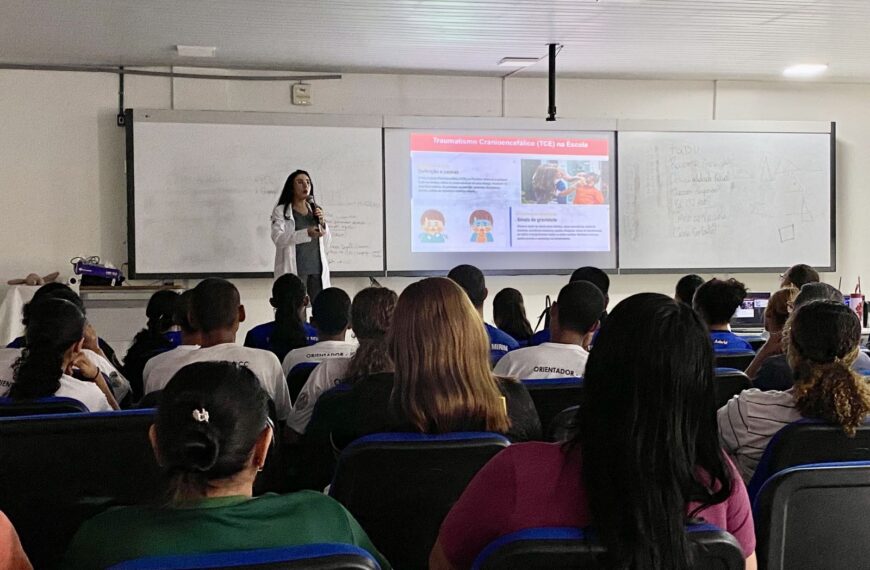 Capacitação em primeiros socorros prepara servidores para emergências em escola de Porto Velho