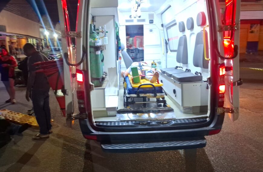 GRAVE ACIDENTE ENTRE DUAS MOTOS DEIXA HOMEM E MULHER FERIDOS NO CENTRO DE PORTO VELHO