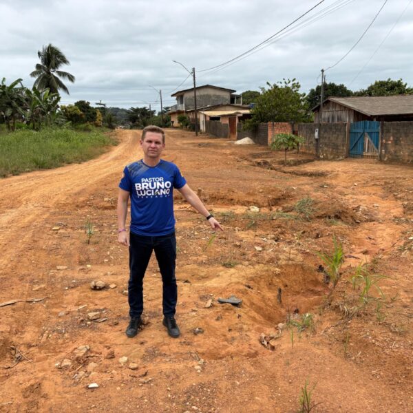 VEREADOR PASTOR BRUNO LUCIANO VISITA UNIÃO BANDEIRANTES, OUVE MORADORES E ACOMPANHA DE PERTO PROBLEMAS EM VIA DO DISTRITO